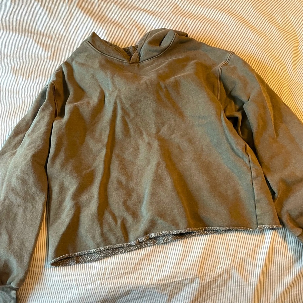Grey/green crop hoody